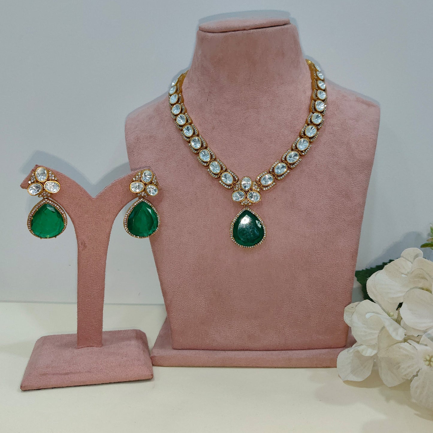 ELYSIAN EMERALD