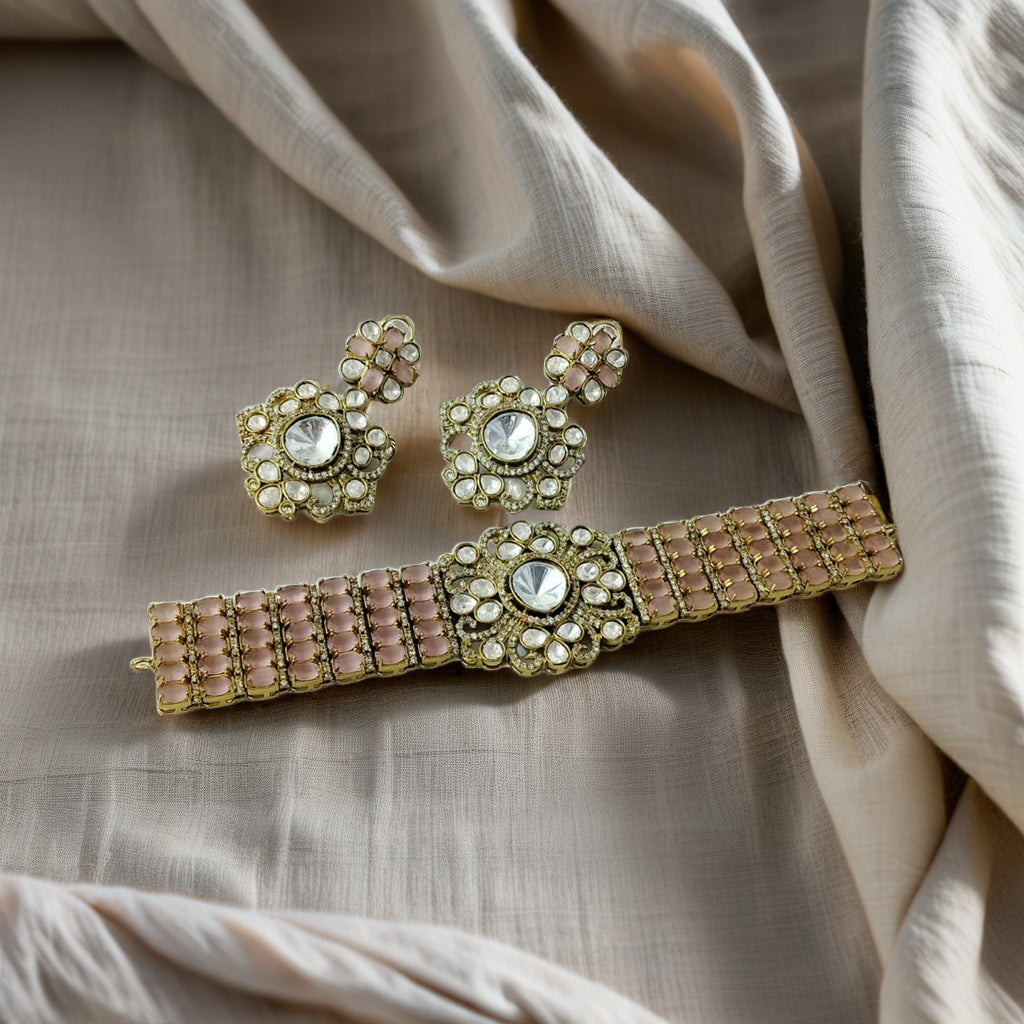 GRACE KUNDAN CHOKER SET