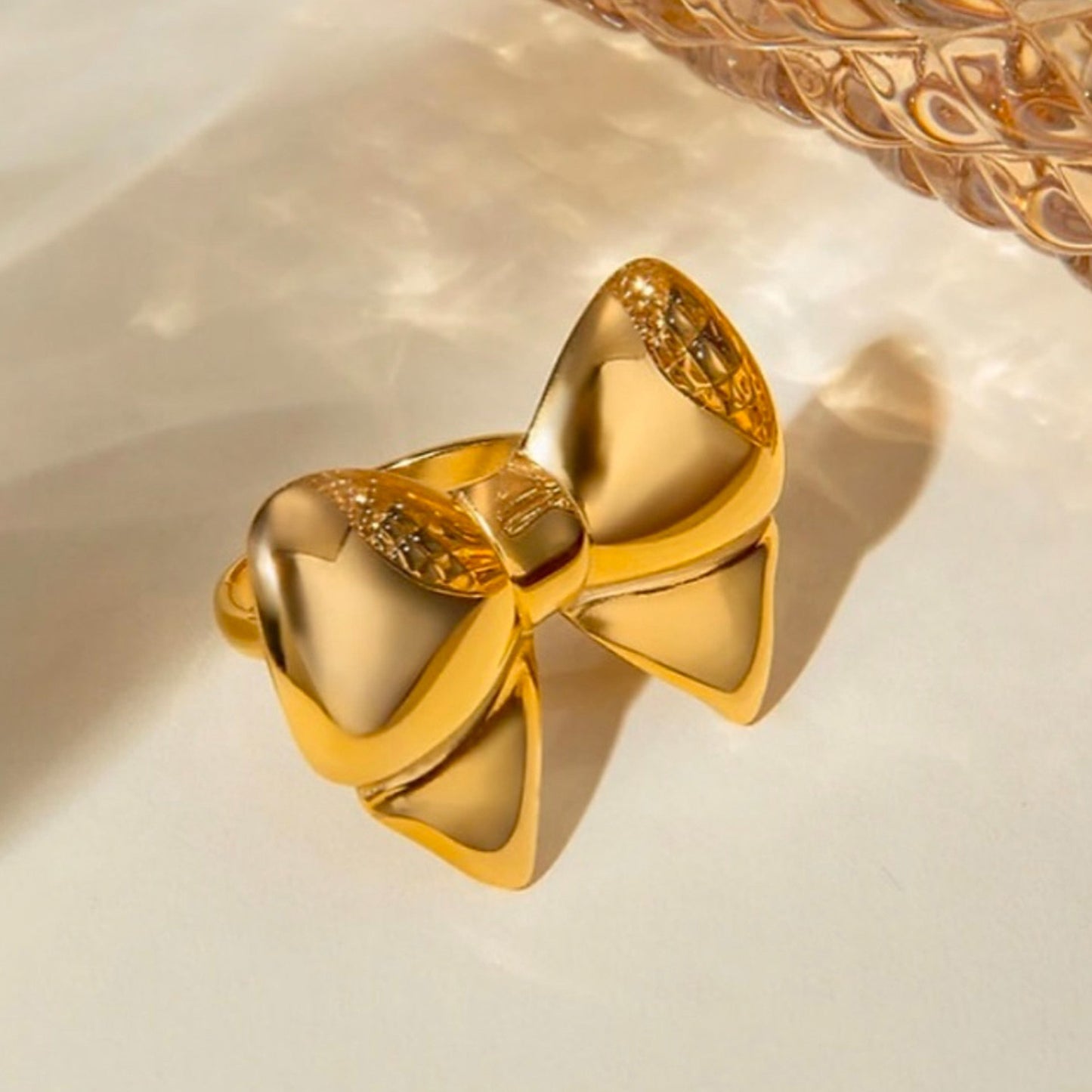 STATEMENT BOW RING