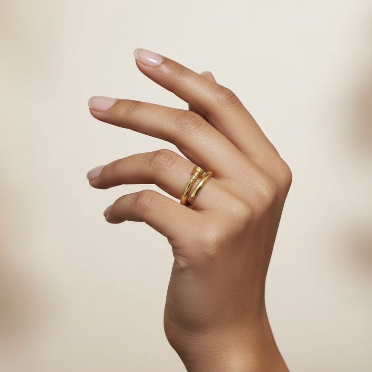 NAIL RING