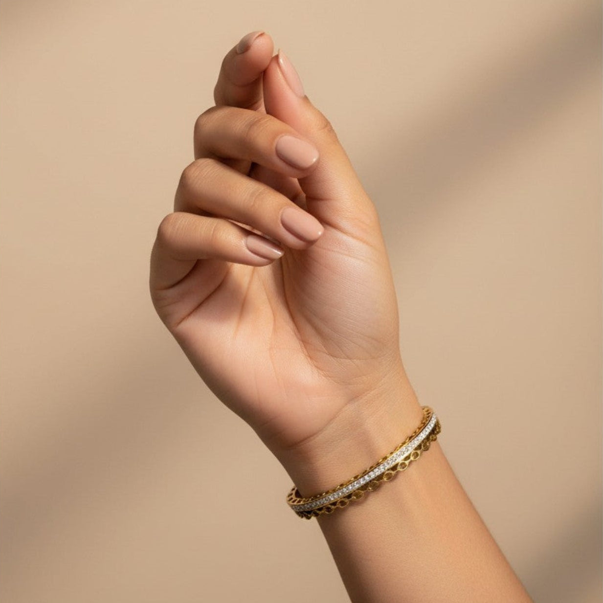 MERABELLA CRYSTAL BANGLE