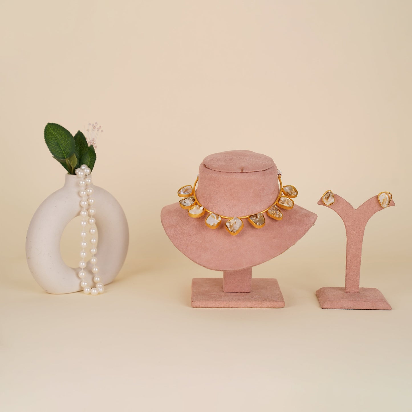 ELLA MOTHER OF PEARL NECKLACE SET