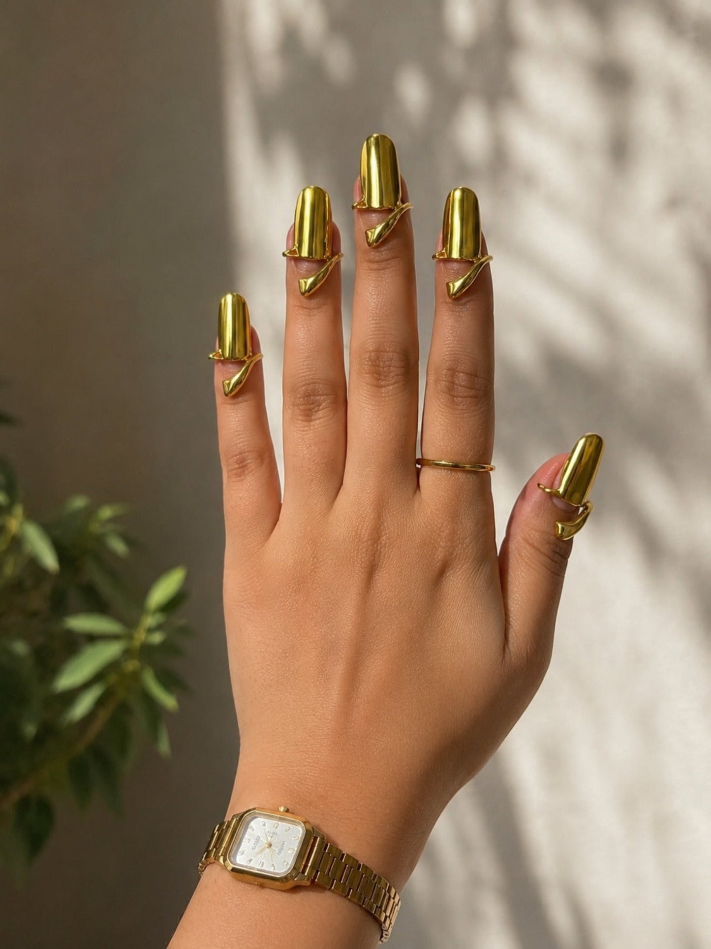 LUSTRE GOLD NAIL RING