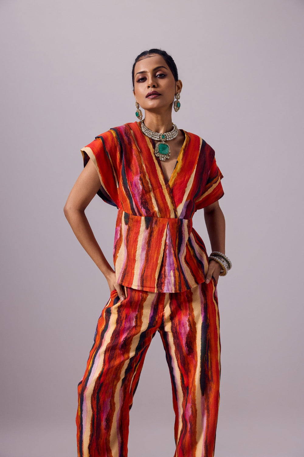 EMERALD MAJESTY KUNDAN SET