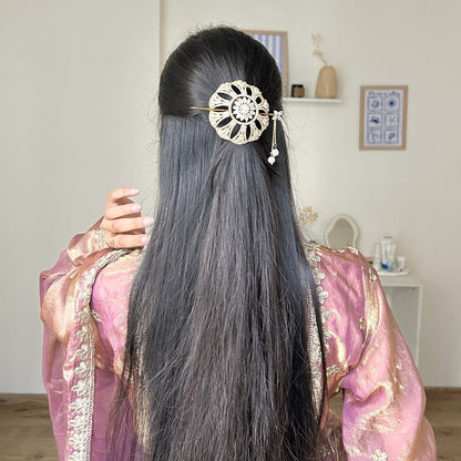 VARNIKA HAIR BROOCH