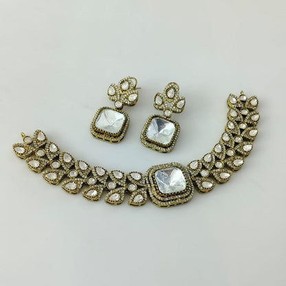 ISHYA POLKI CHOKER SET
