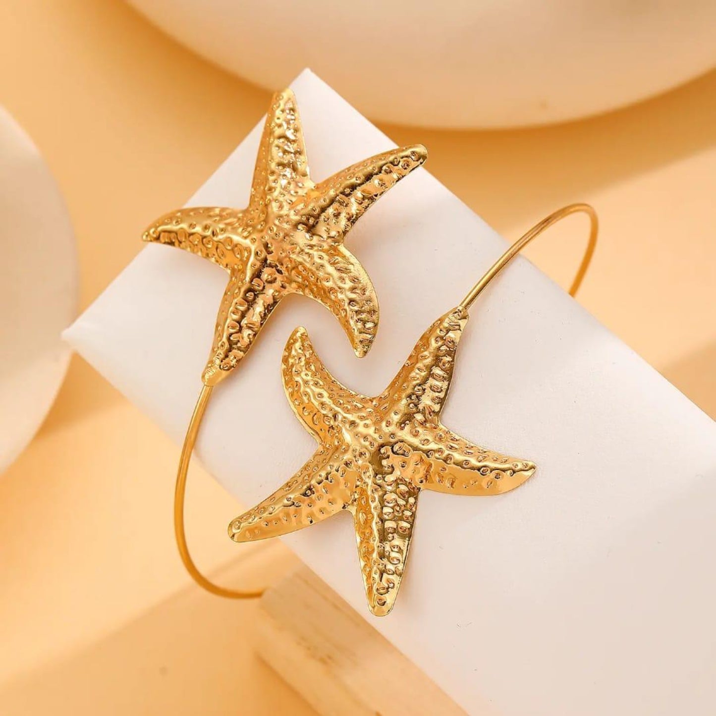 STARFISH ARM CUFF