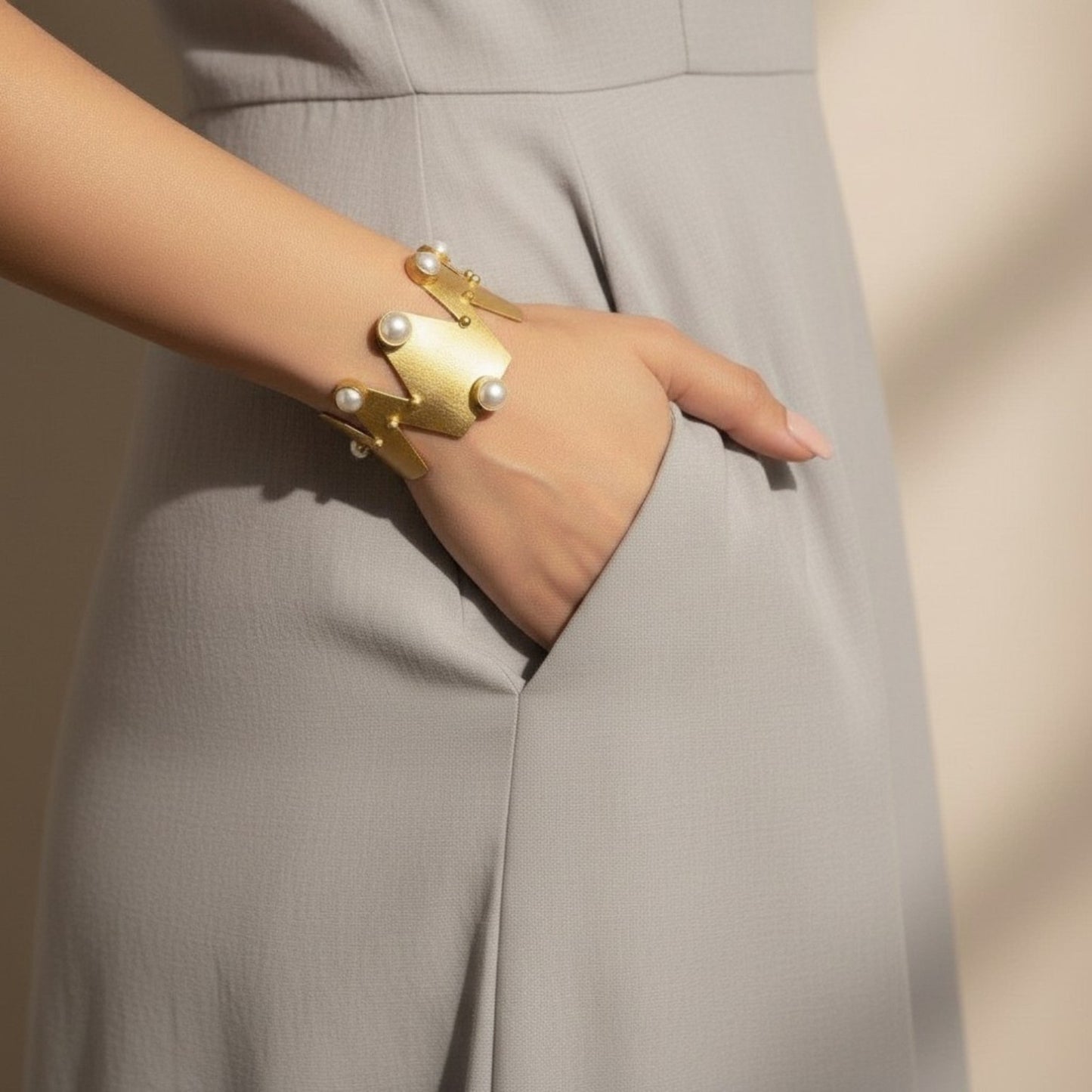 ZENTIH GEMSTONE CUFF BRACELET