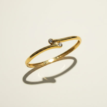 SOLISTICE CRYSTAL BANGLE